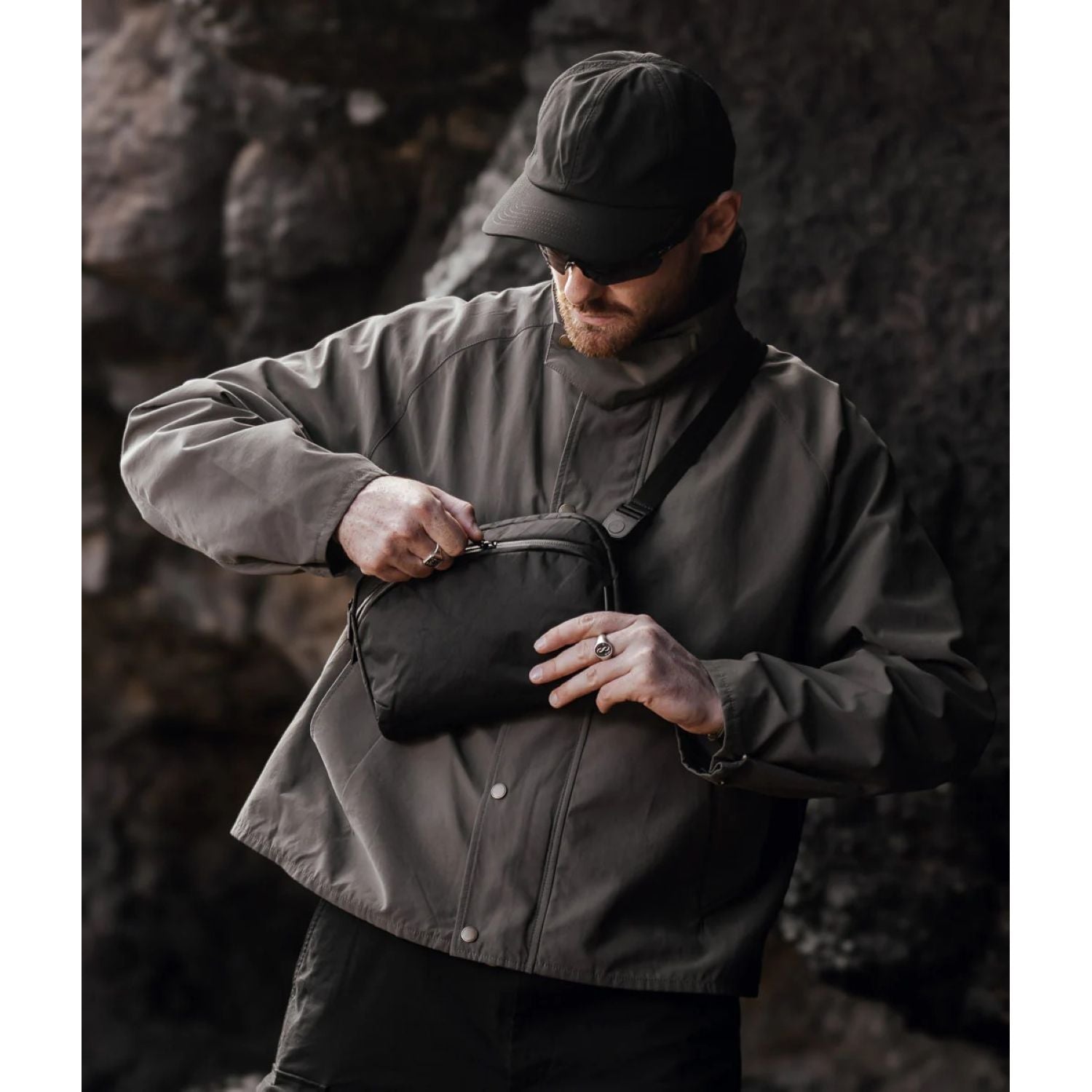 ALPAKA Bravo Passport Pouch