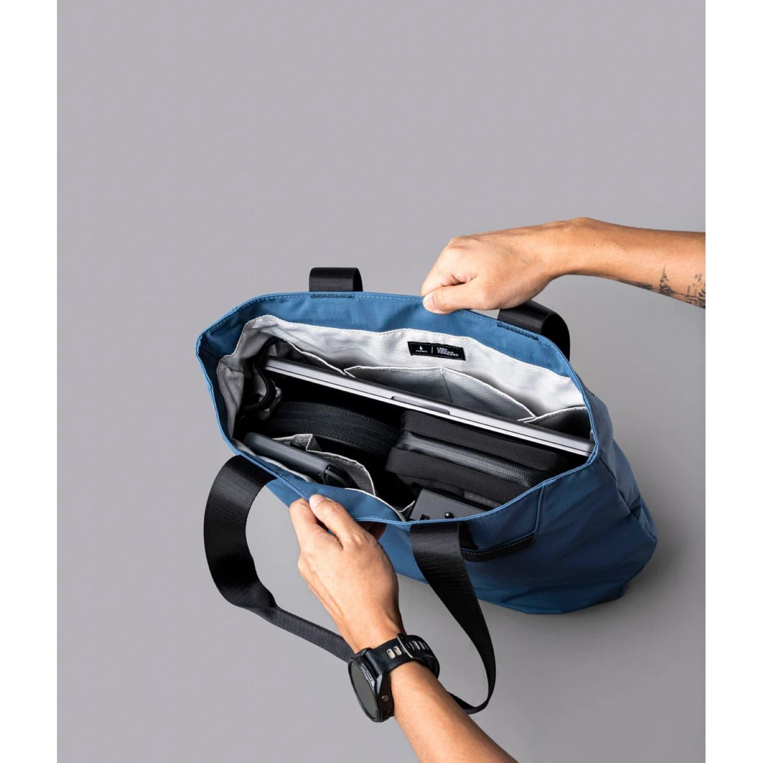 ALPAKA Elements Tote Bag (M)