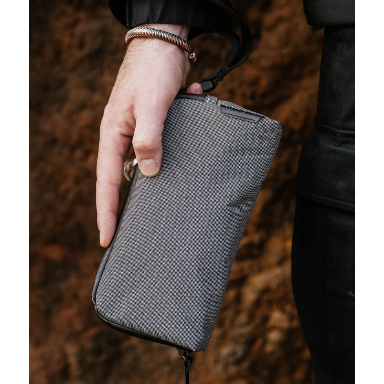 ALPAKA Flight Pouch