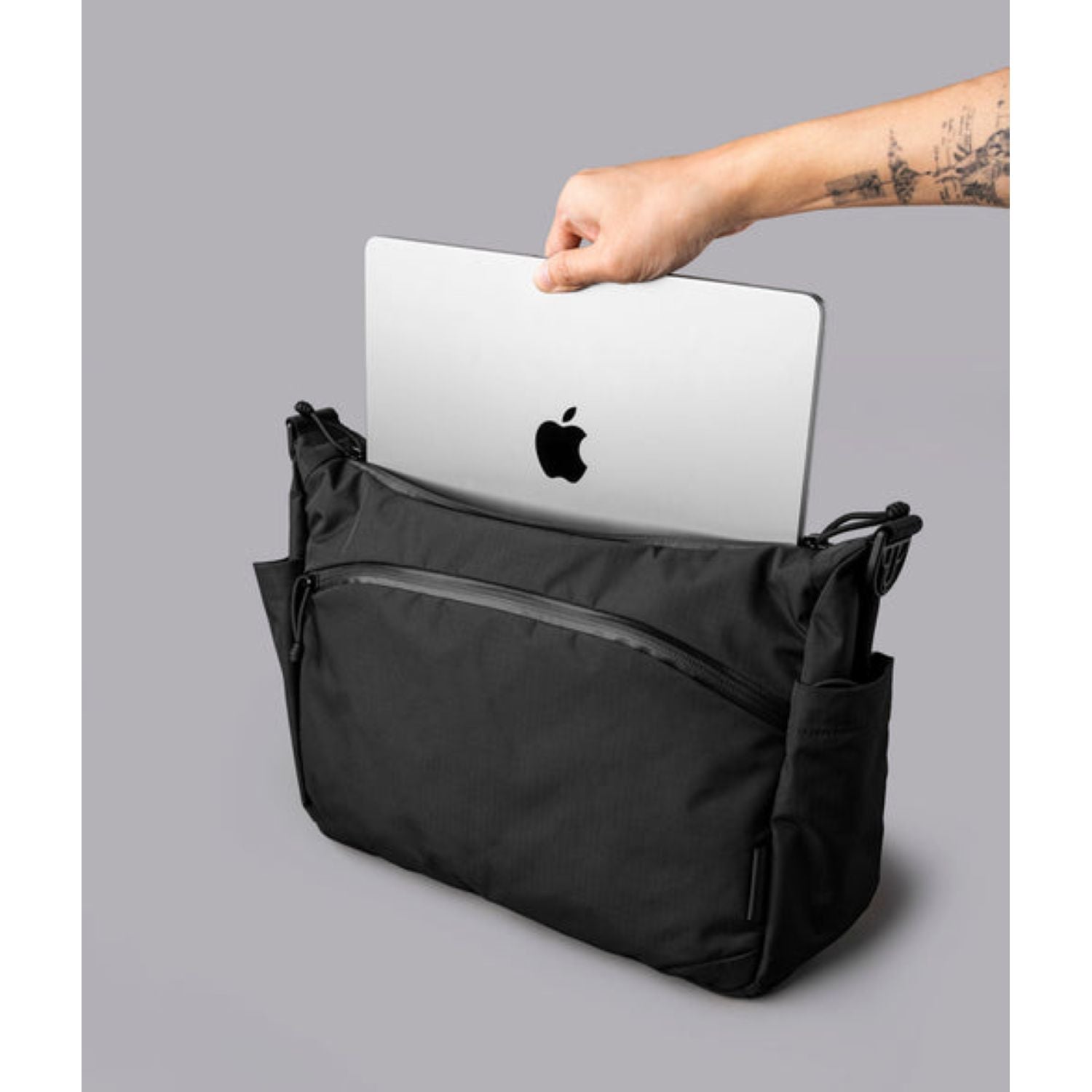 ALPAKA Flight Satchel