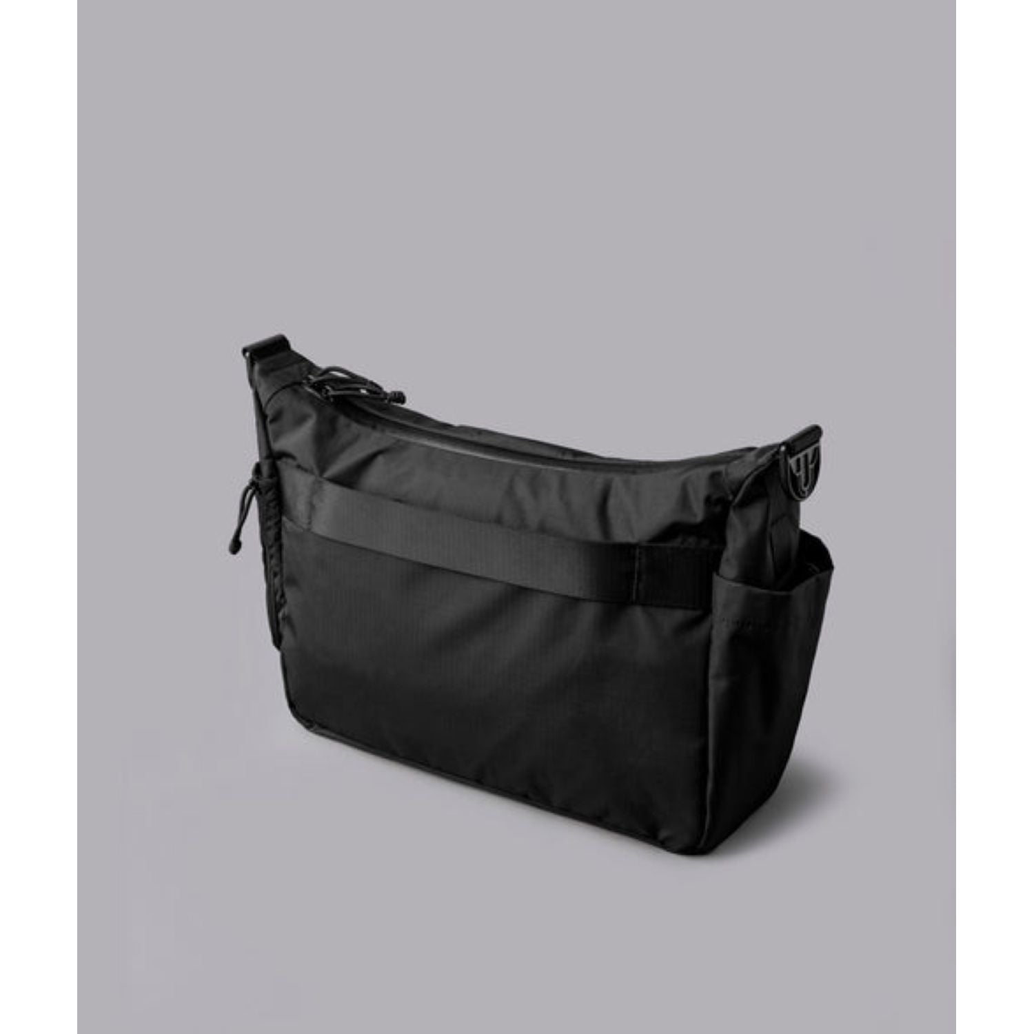 ALPAKA Flight Satchel