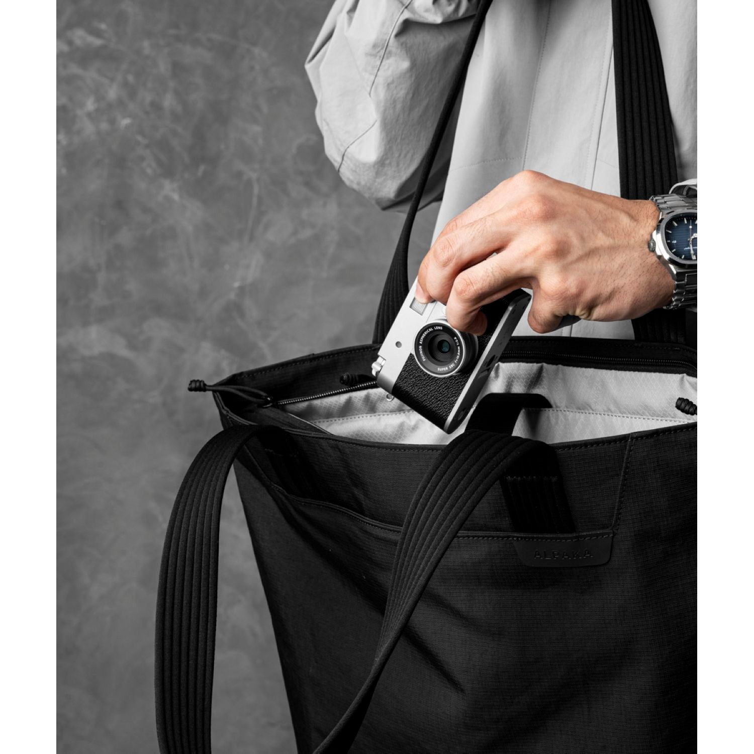 ALPAKA Flight Tote Bag (L)