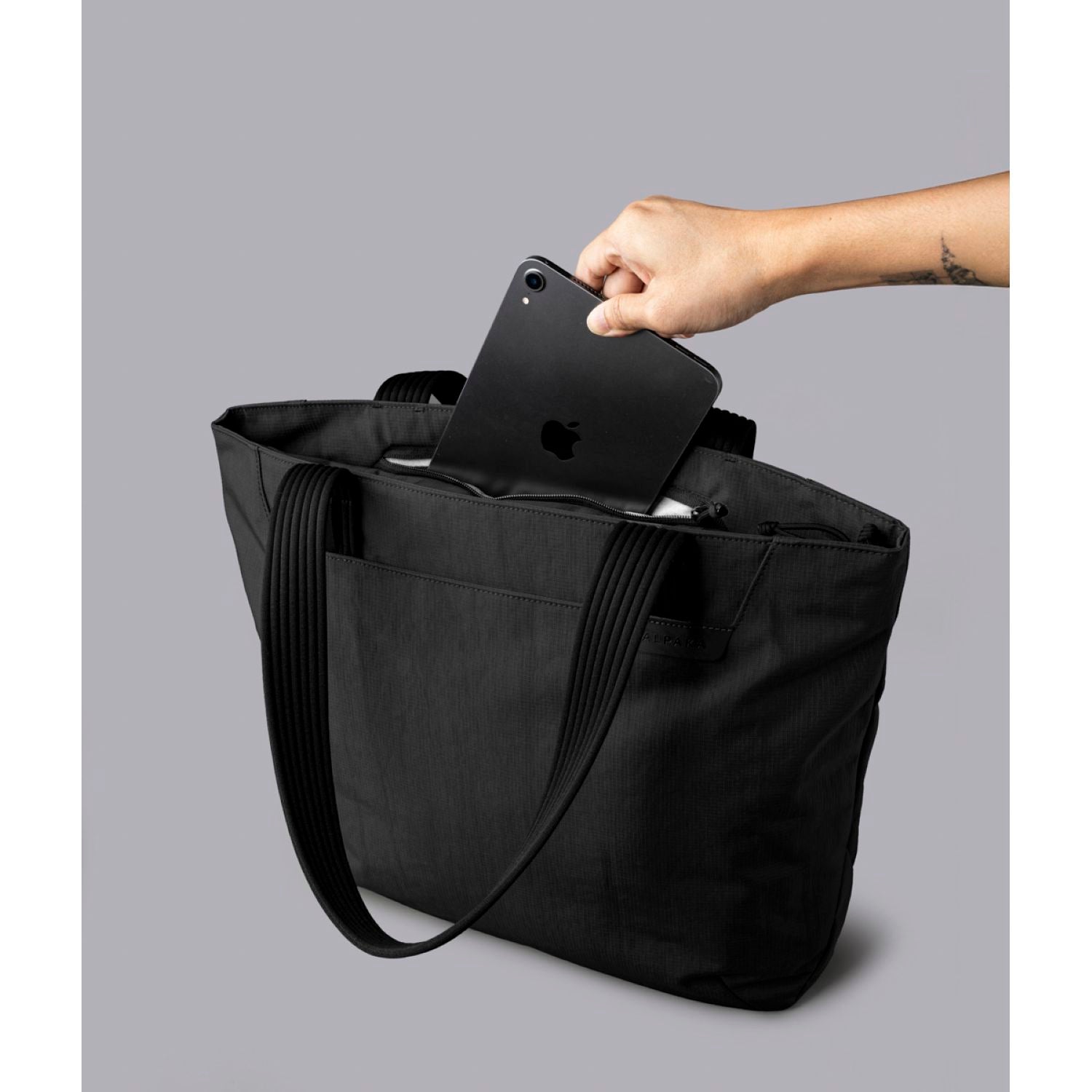 ALPAKA Flight Tote Bag (L)