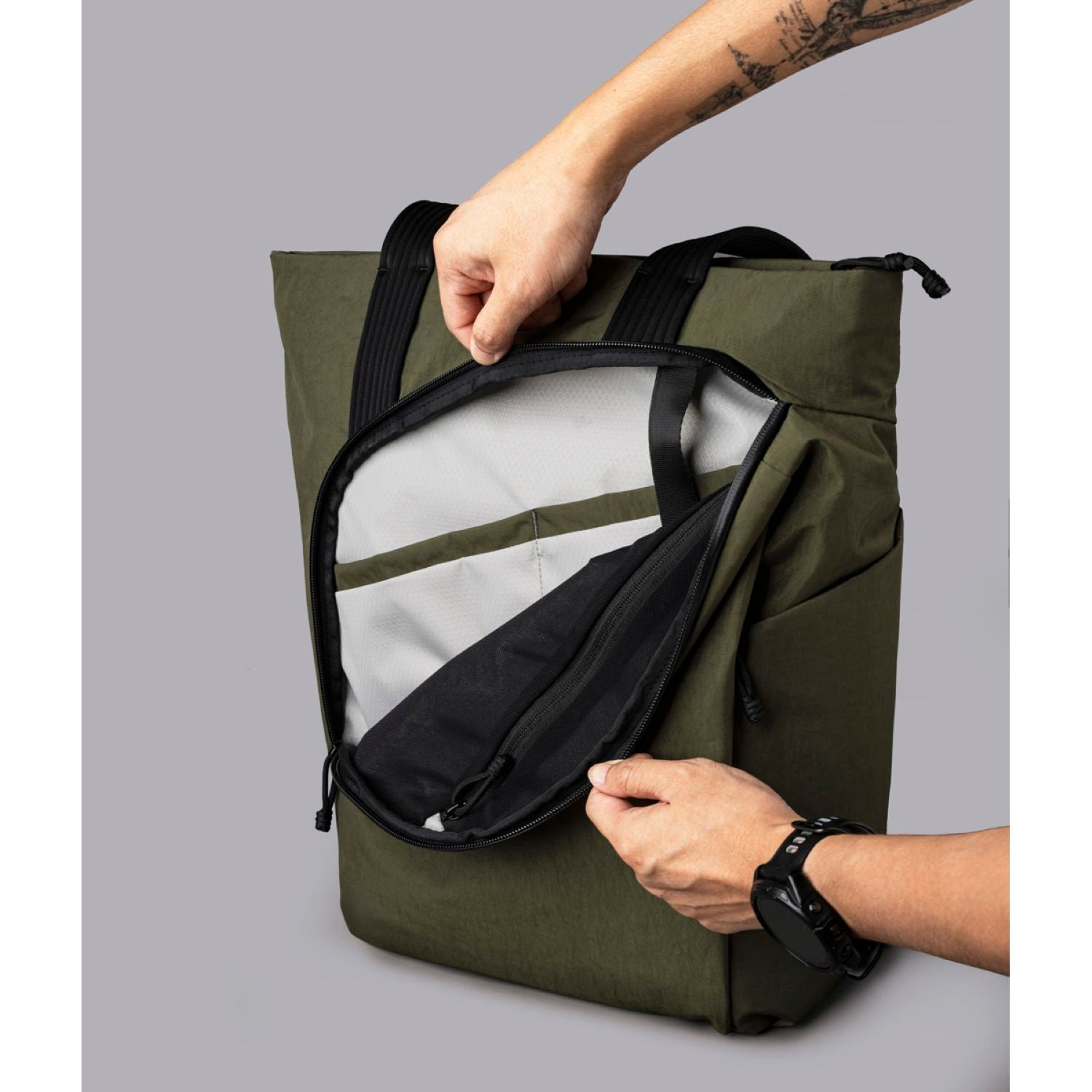 ALPAKA Flow Tote Pack