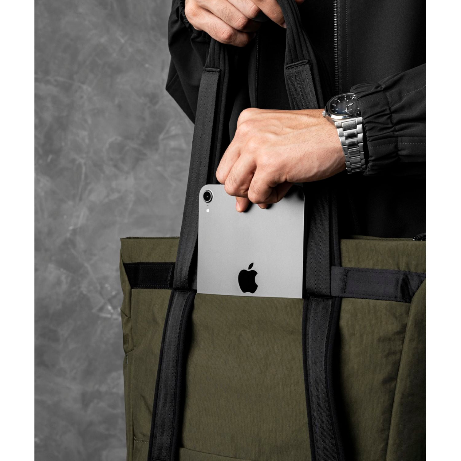 ALPAKA Flow Tote Pack