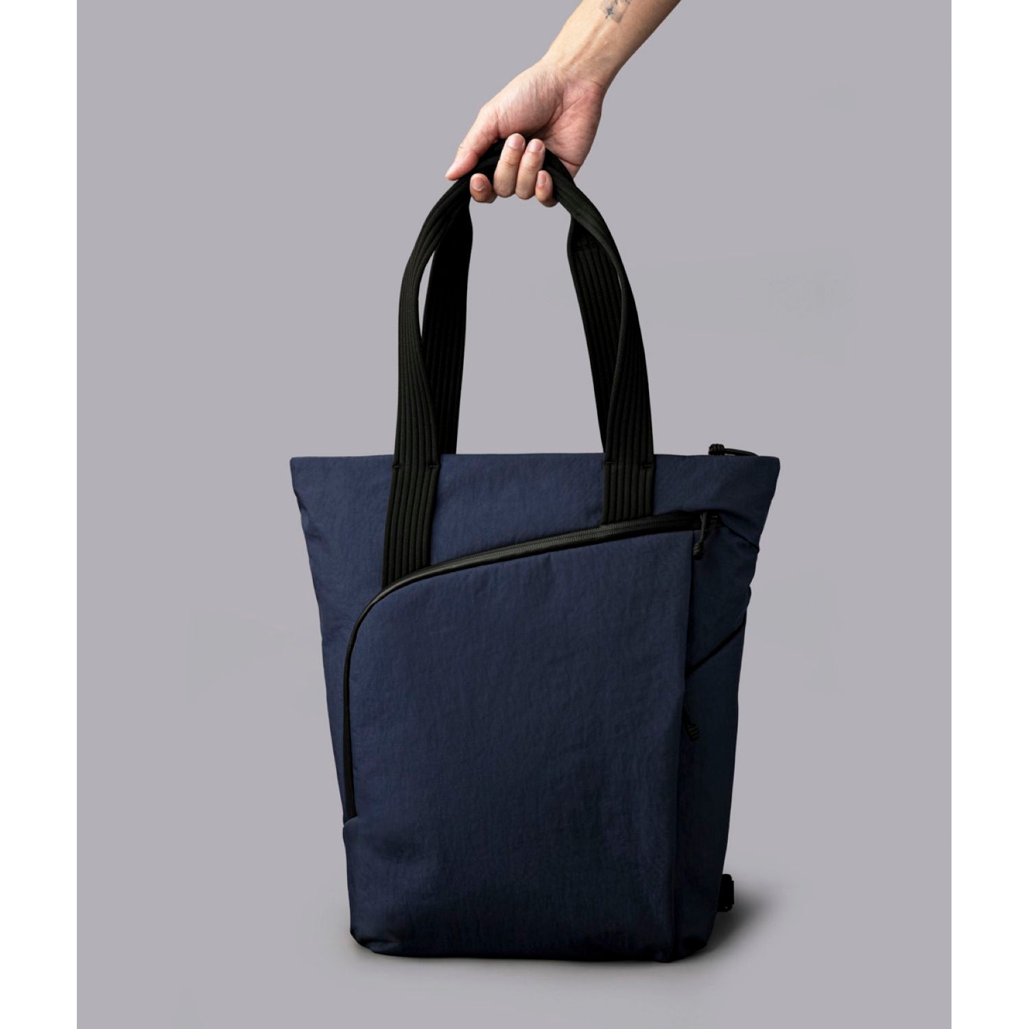 ALPAKA Flow Tote Pack