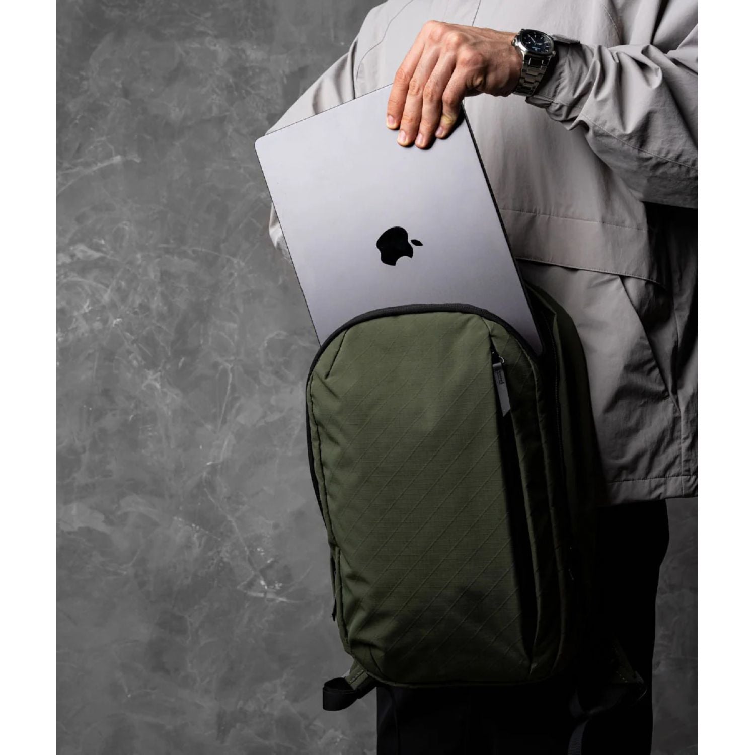 ALPAKA Metro Backpack