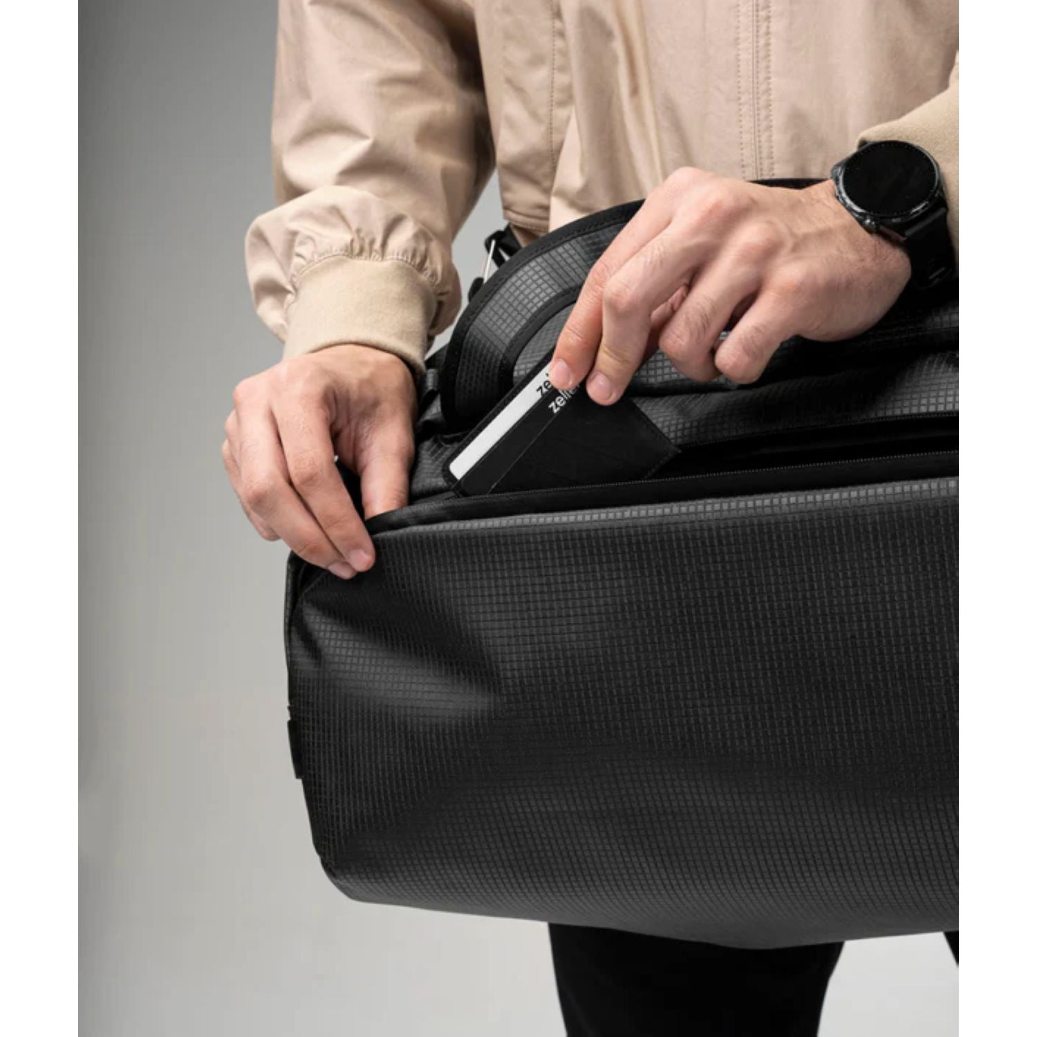 ALPAKA Momentum Duffel
