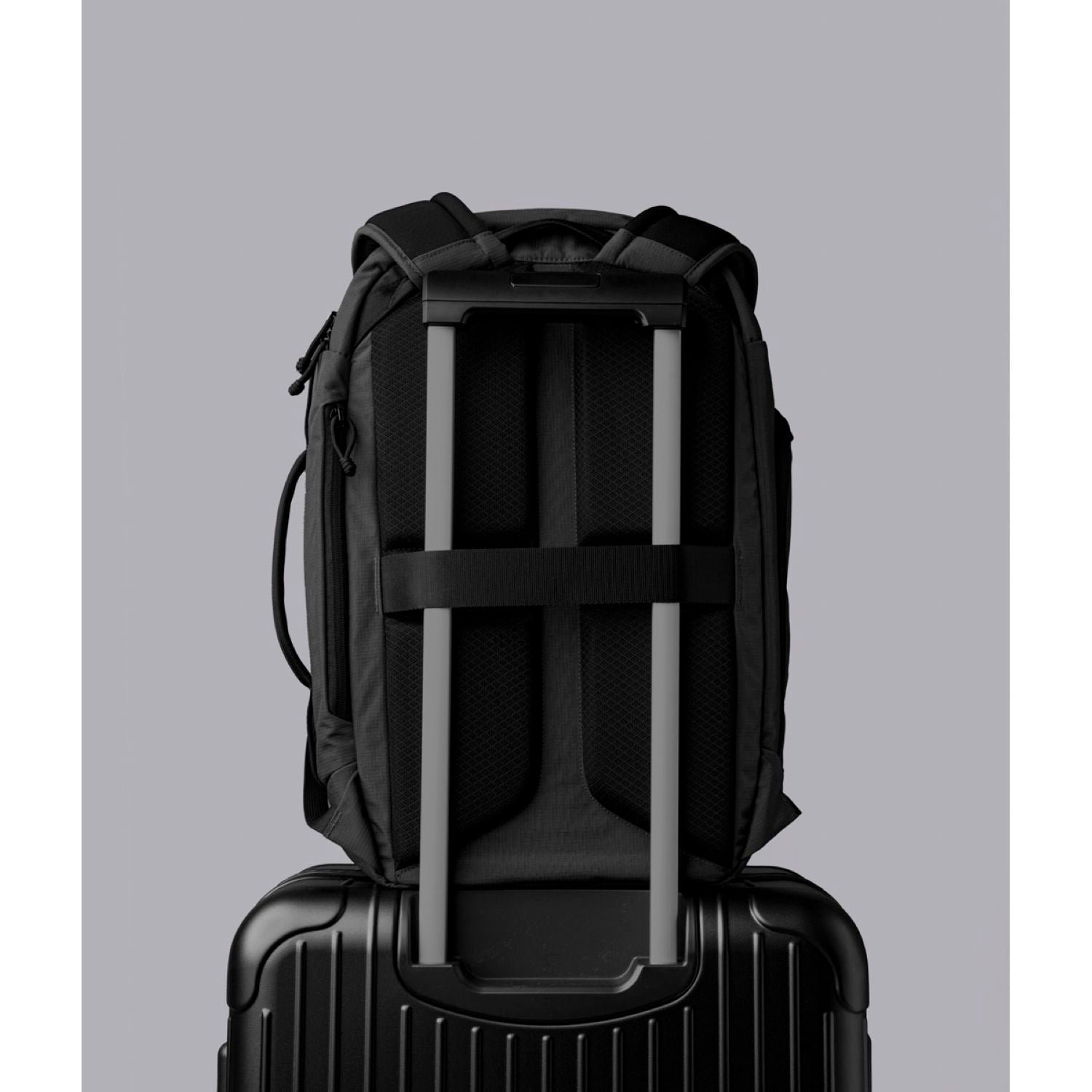 [PRE-ORDER] ALPAKA Traverse Backpack 30L