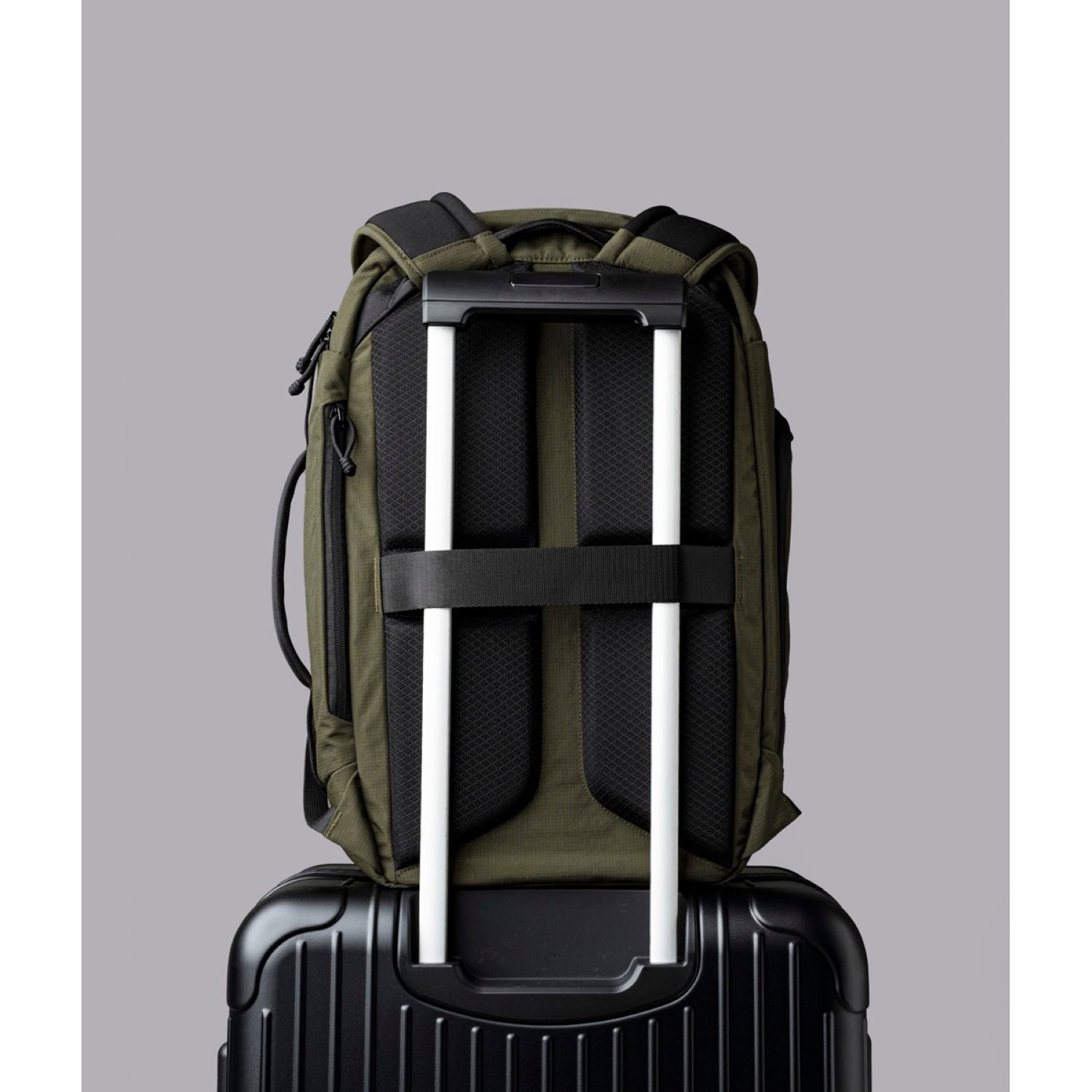 [PRE-ORDER] ALPAKA Traverse Backpack 30L