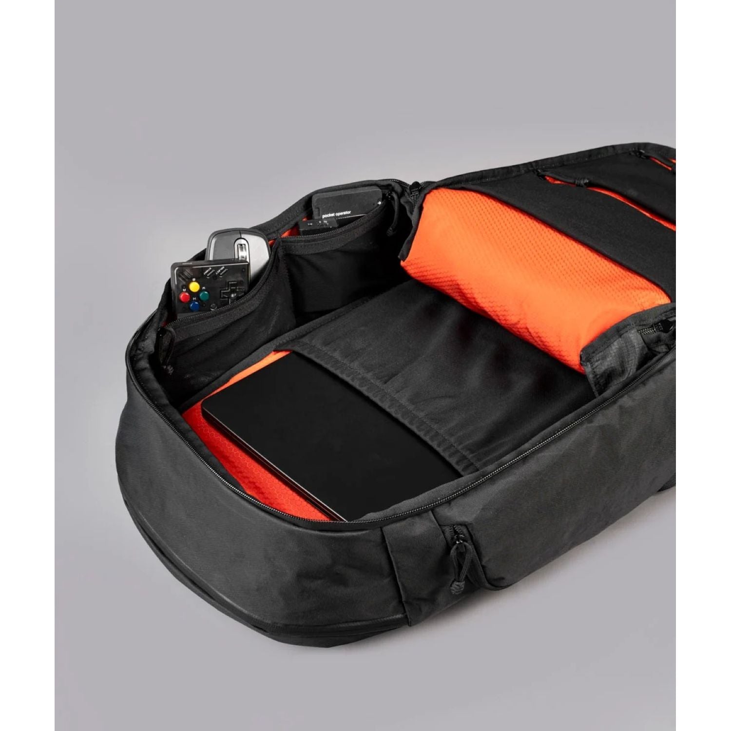 ALPAKA Traverse Backpack 30L