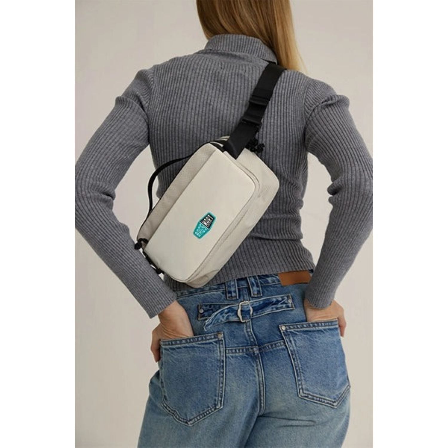 Bagsmart Blast Travel Sling Bag 3.3L