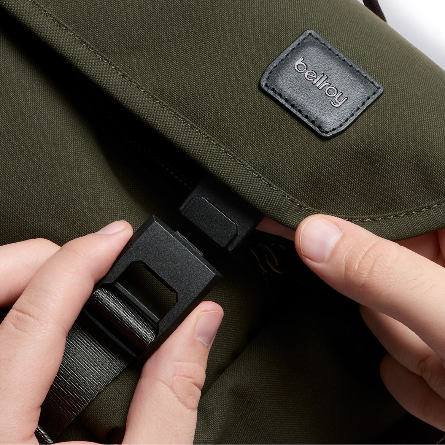 Bellroy Classic Messenger (Gaming Edition)