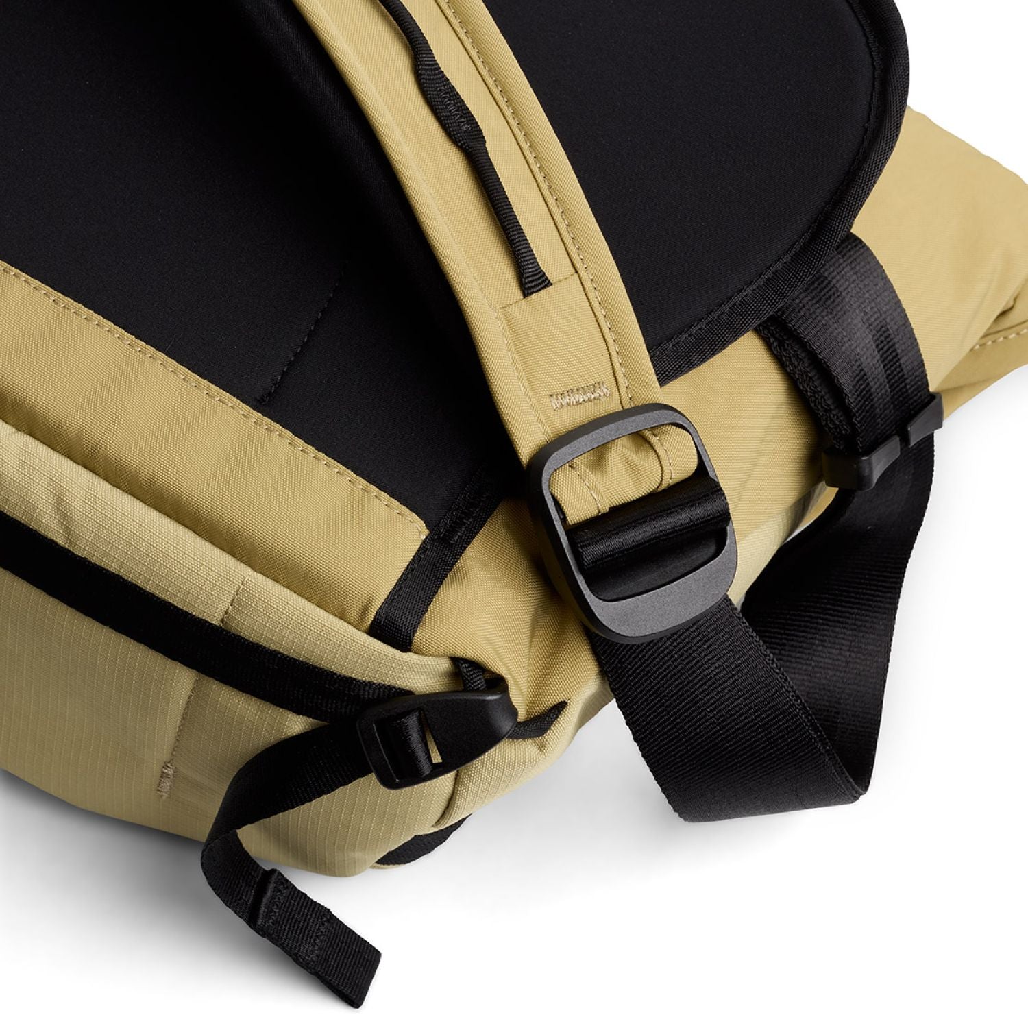 Bellroy Venture Messenger 14"