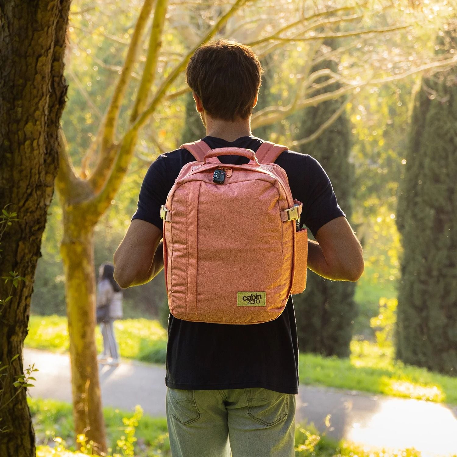 CabinZero Classic 28L Backpack - Laptop