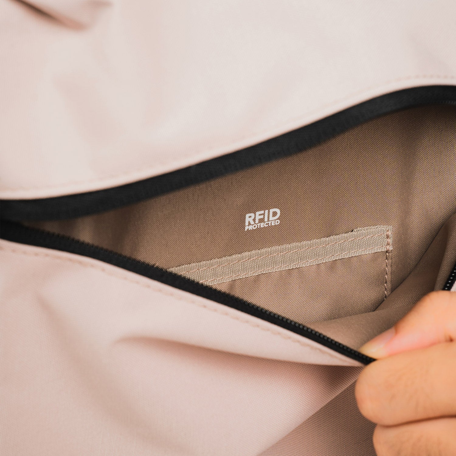 Crossing Jet Set Laptop Sleeve 13” Bag with RFID (SA)