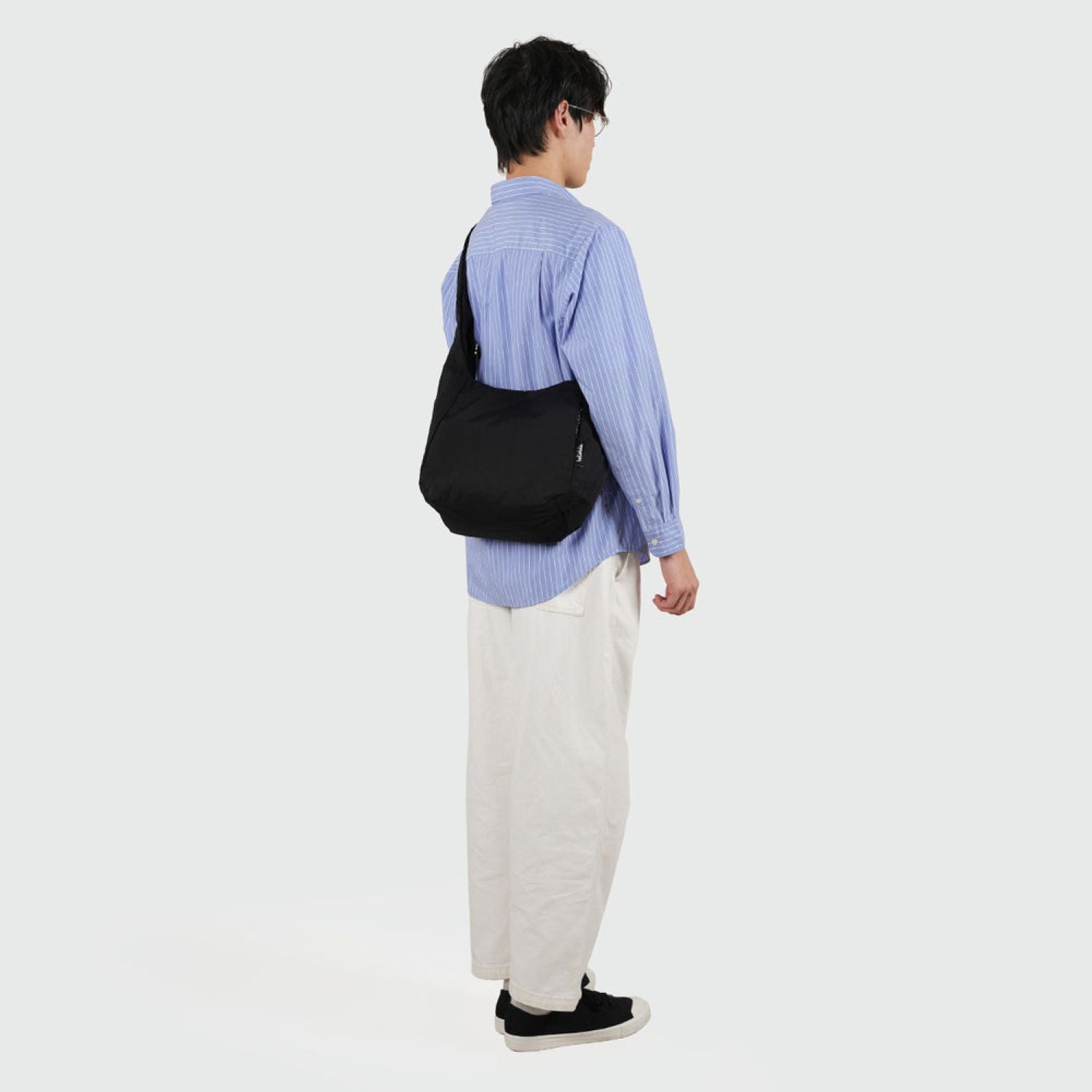 Hellolulu Elan Day Off Bucket Shoulder Bag