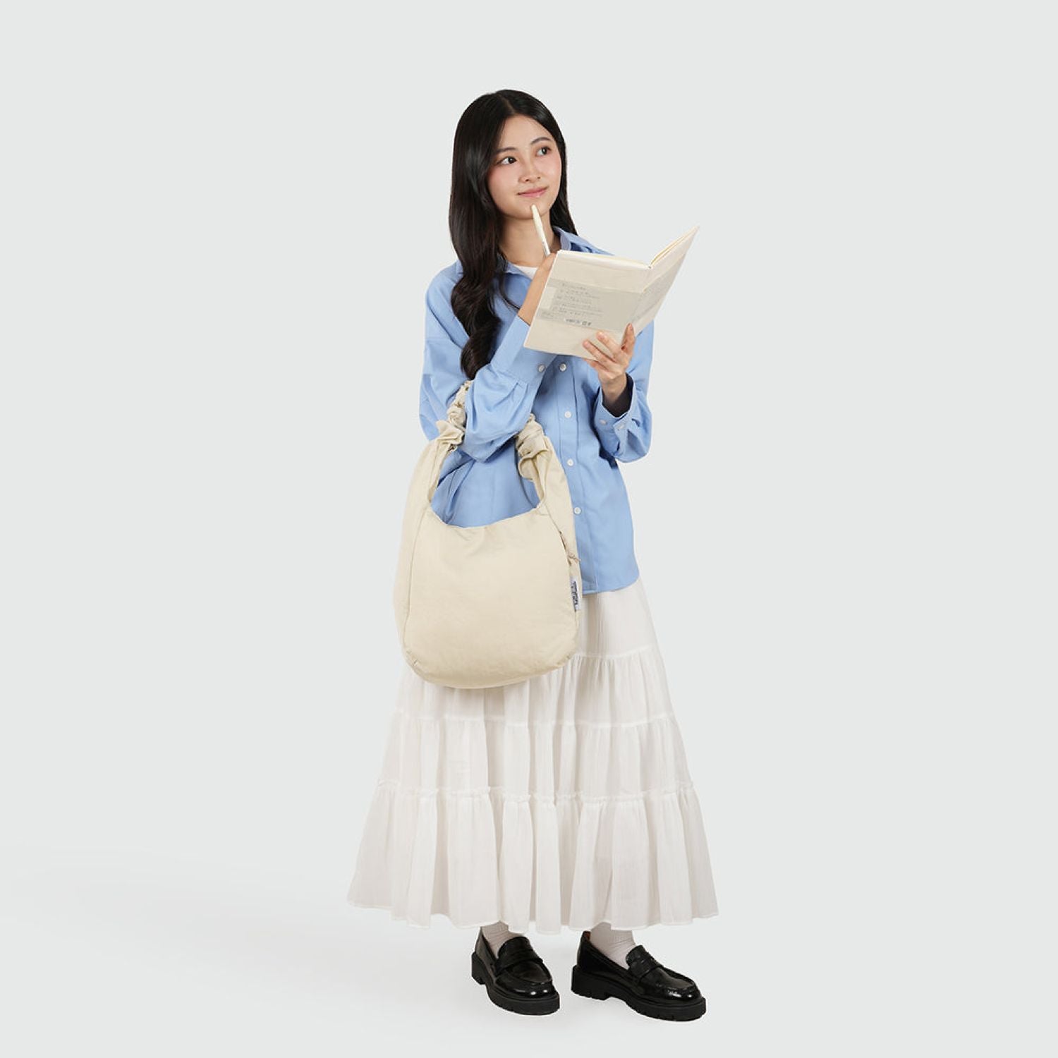 Hellolulu Elan Day Off Bucket Shoulder Bag