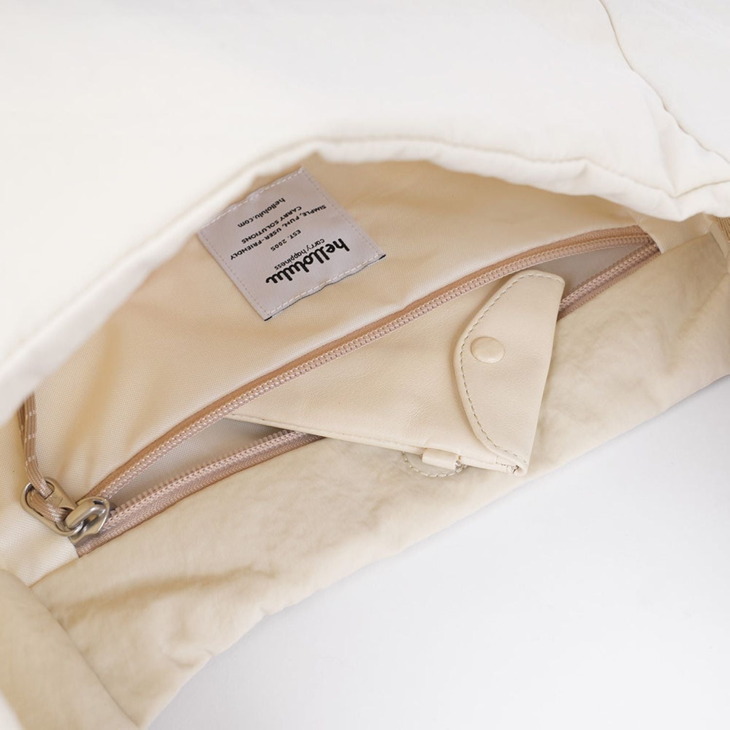 Hellolulu Elan Day Off Bucket Shoulder Bag