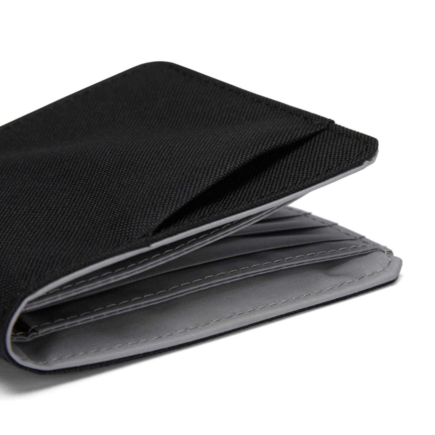 Pacsafe Rfidsafe RFID Blocking Bifold Wallet
