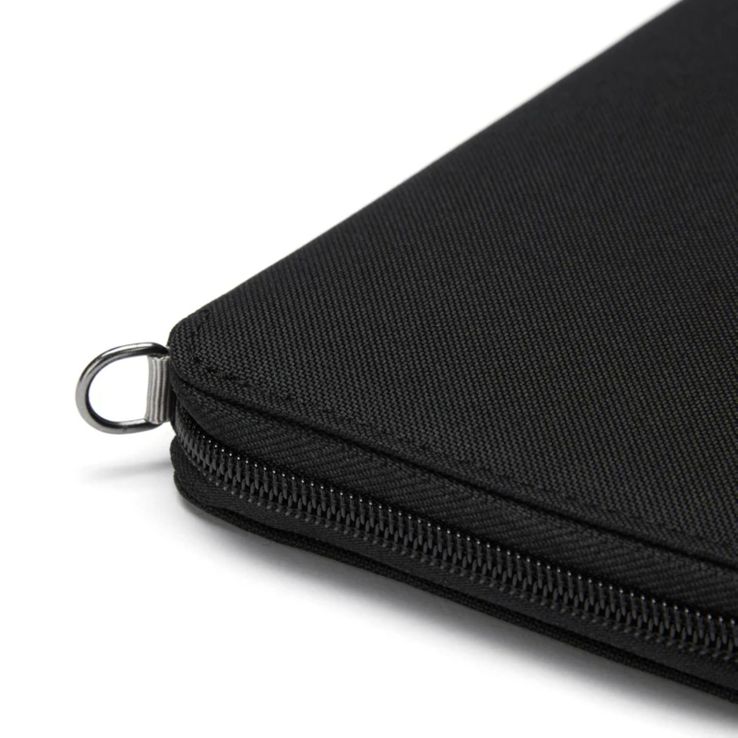 Pacsafe RFIDsafe Travel Wallet